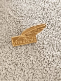 Pin's vintage plume dorée « Histoire » écriture, badge ancien (Ref 5)
