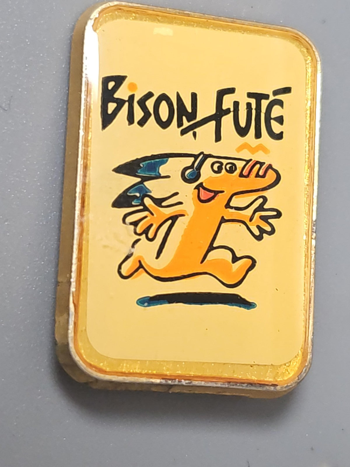 Pin's vintage ancien Bison Futé collection rétro années 90 badge publicitaire ra