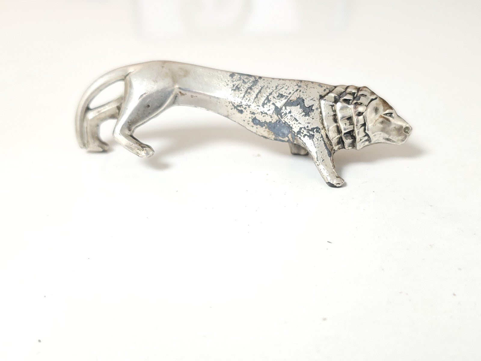Vintage figurine ancienne lion en métal, petite sculpture déco collection rétro