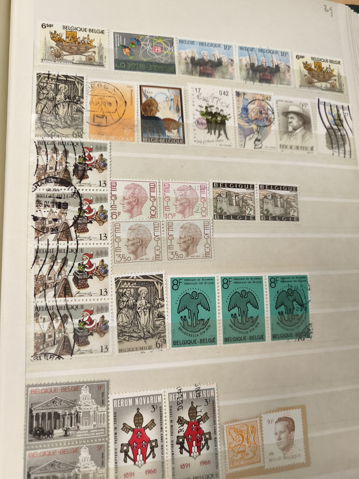 Lot timbres Belgique oblitérés et neufs, thématiques variées, couleurs multiples
