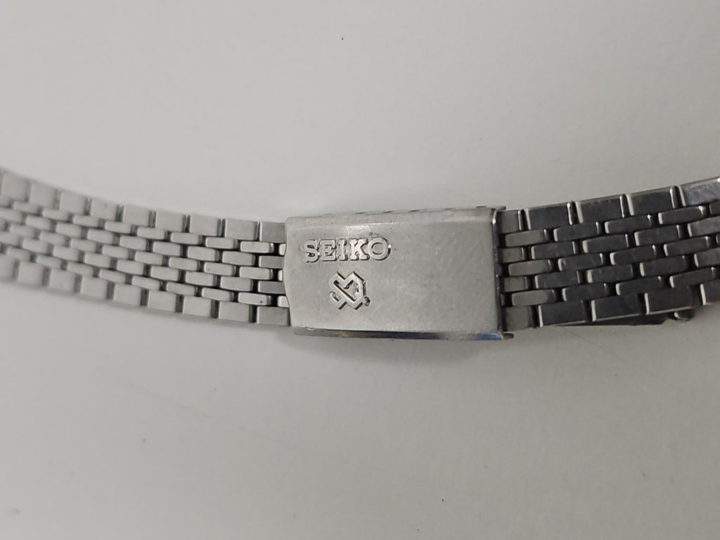 Montre Seiko pour femme à quartz à réparer, montre-bracelet d'occasion à restaur