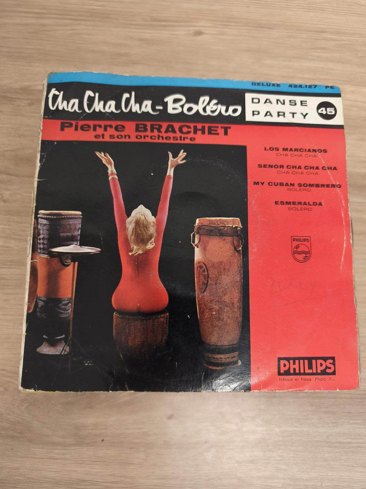 Vinyle 45T Cha Cha Cha Boléro Pierre Brachet Philips pochette rouge et noire