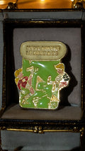 Pin's vintage football émaillé "Nous aimons le foot à 7" joueur rétro