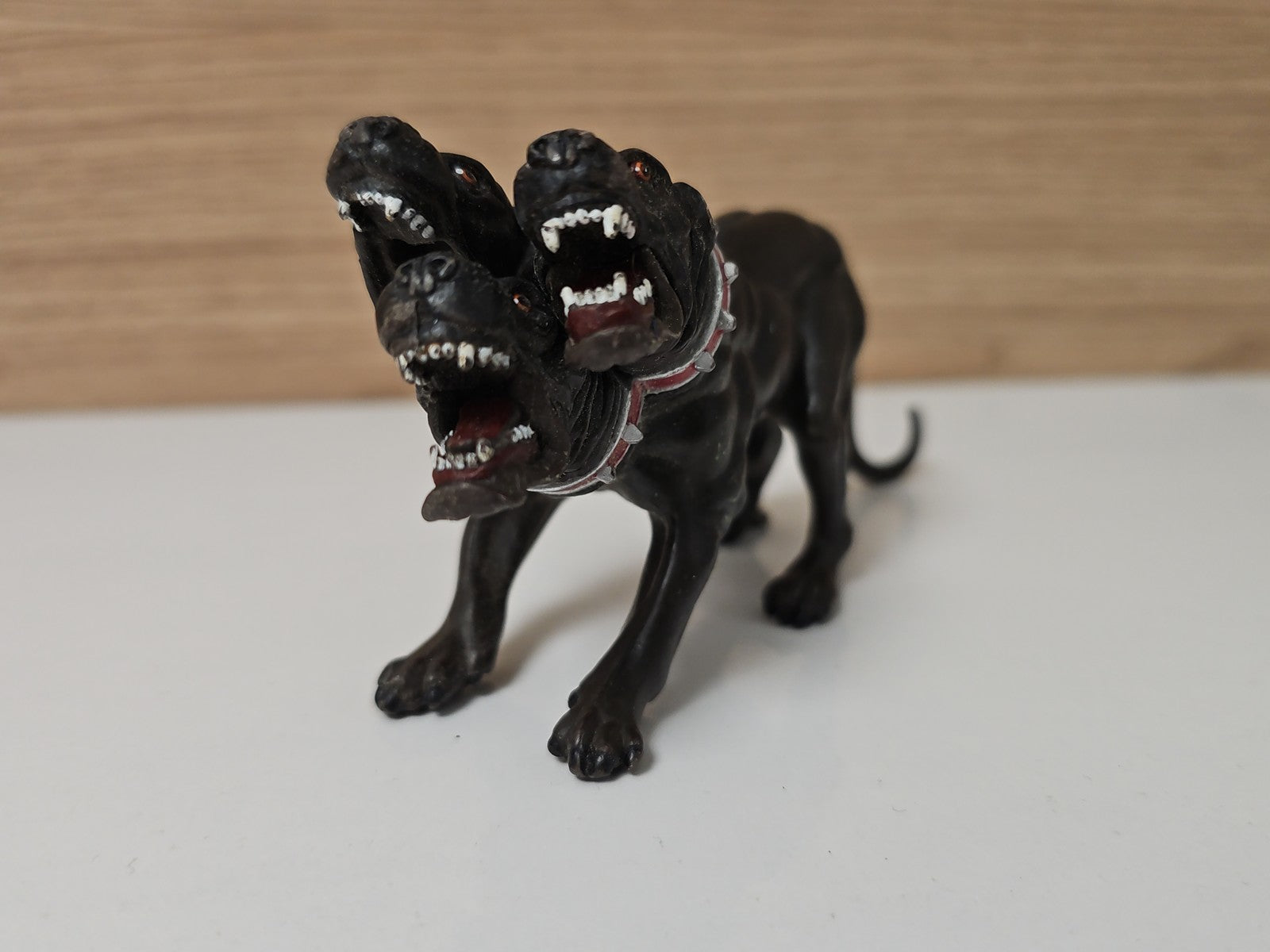 Figurine Papo 38912 Cerbère Chien à Trois Têtes Mythologie Héros Fantastique