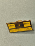 Vintage pin's Tacotac ancien, rectangulaire, jeu de loterie, jaune (Ref 2)