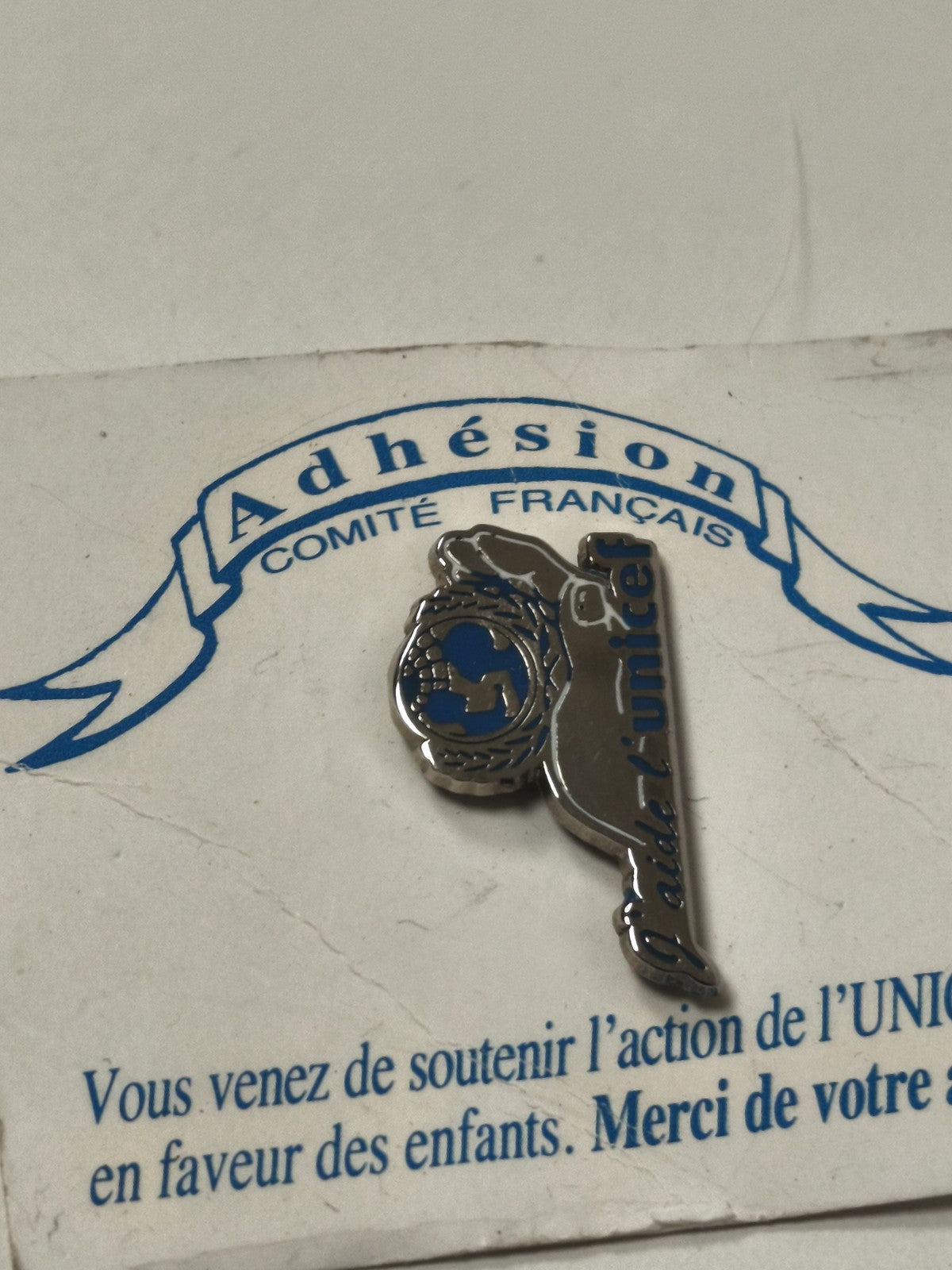 Vintage pin's ancien Comité Français adhésion badge rétro collection France