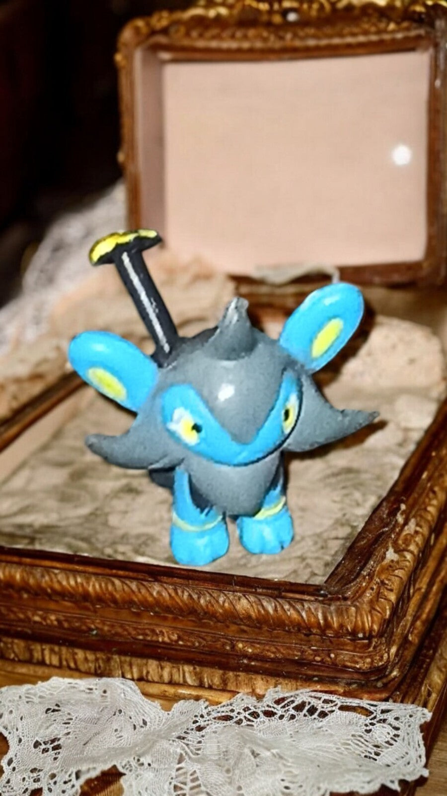 Figurine Pokémon Luxio 2005/2006 PVC bleu gris R/LW vintage rare