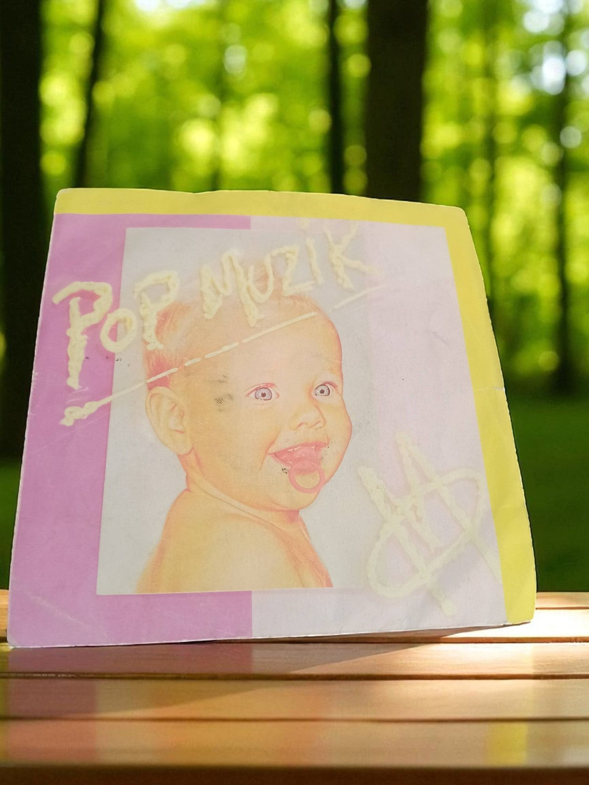 Vinyle 45 tours Pop Muzik ancien rétro, pochette bébé pastel vintage
