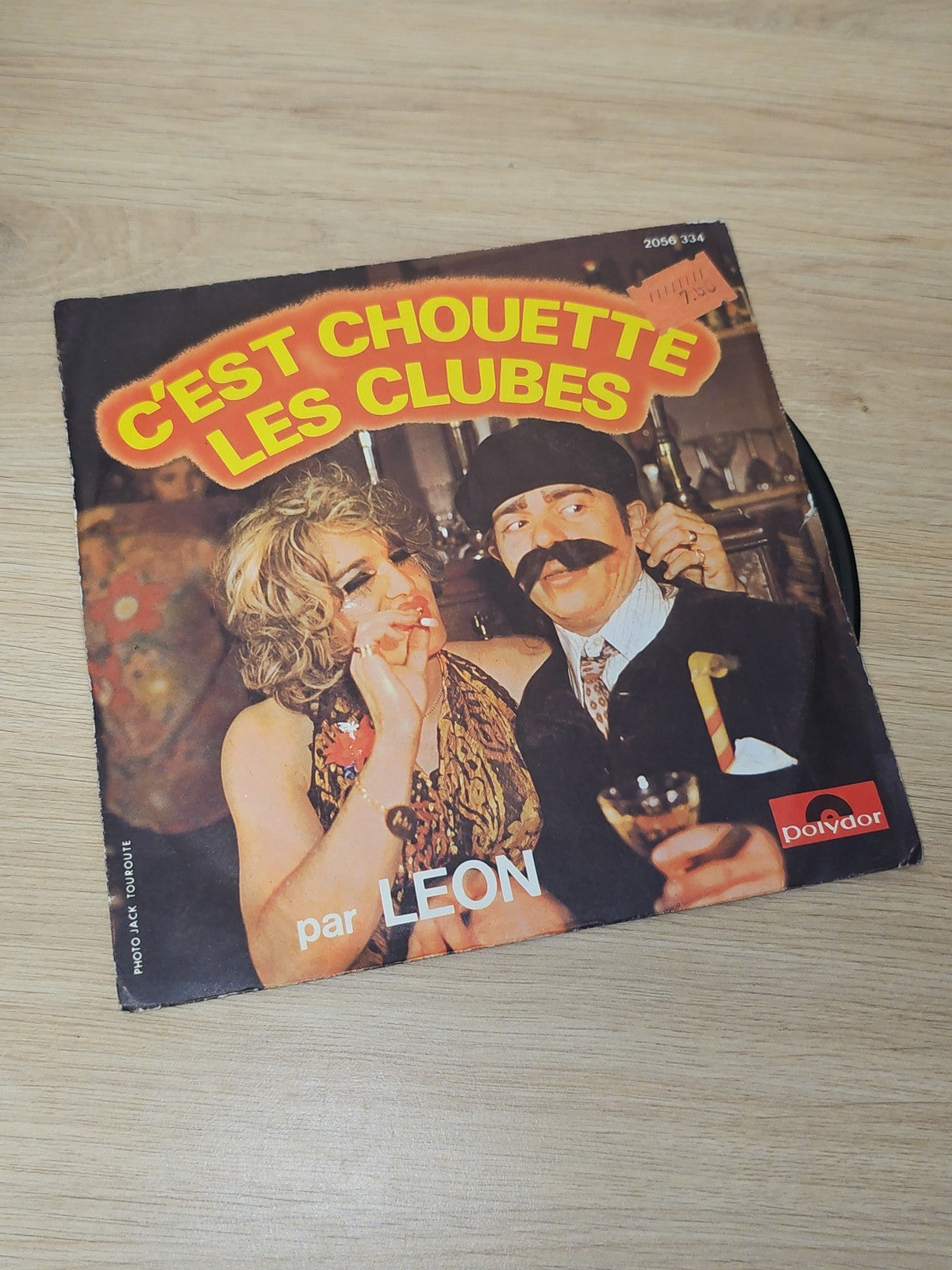Vinyle 45 tours ancien Léon rétro collection disque vintage musique occasion