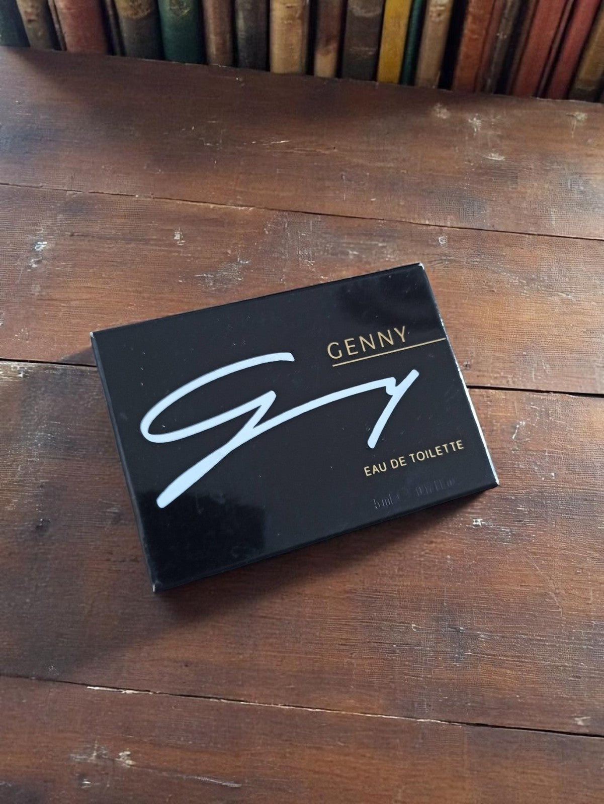 Miniature parfum Genny vintage en boîte noire ? Eau de toilette rétro