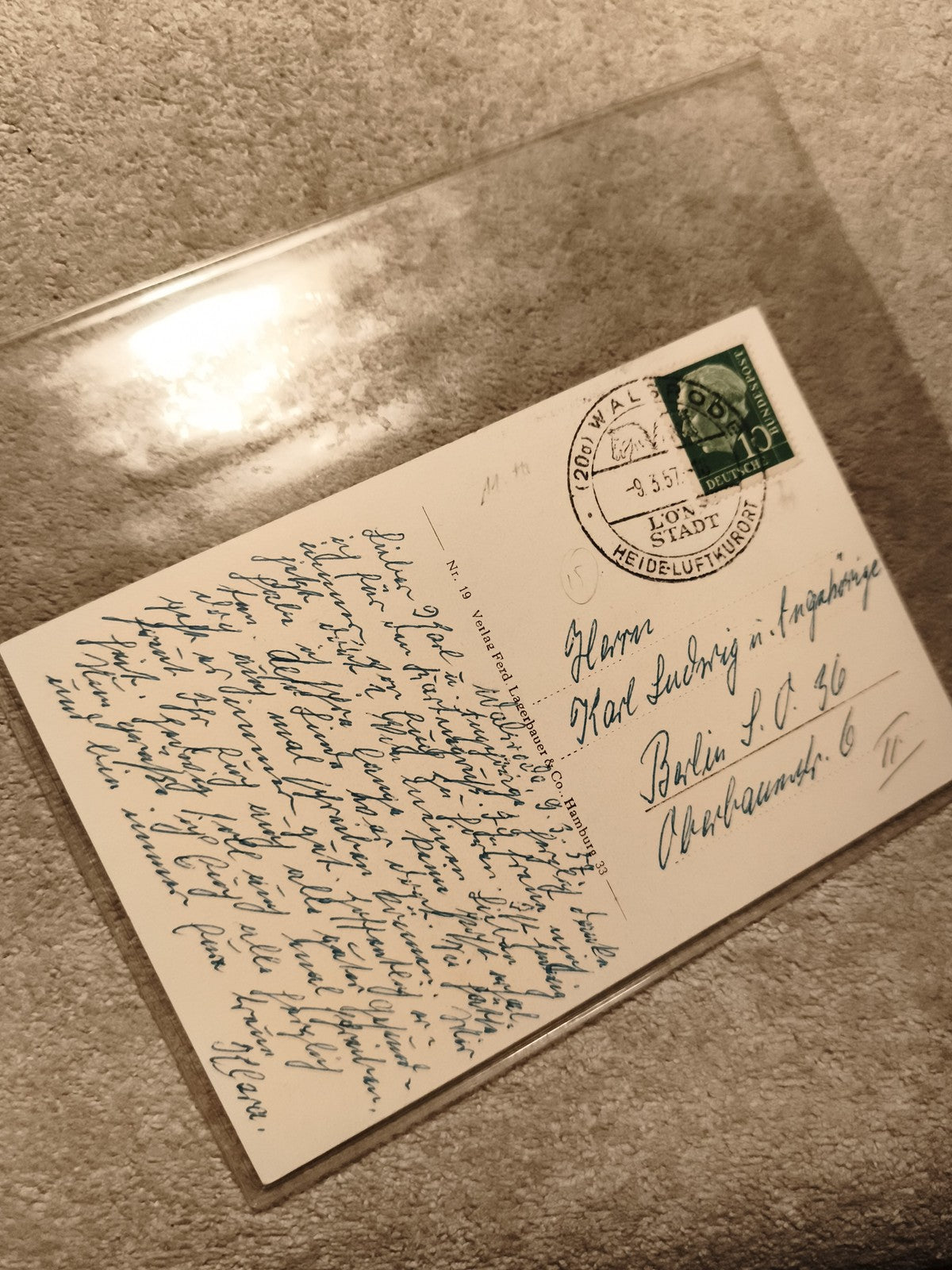 Carte postale Allemagne timbre vert 1937 cachet Waldstadt philatélie (Ref 27)