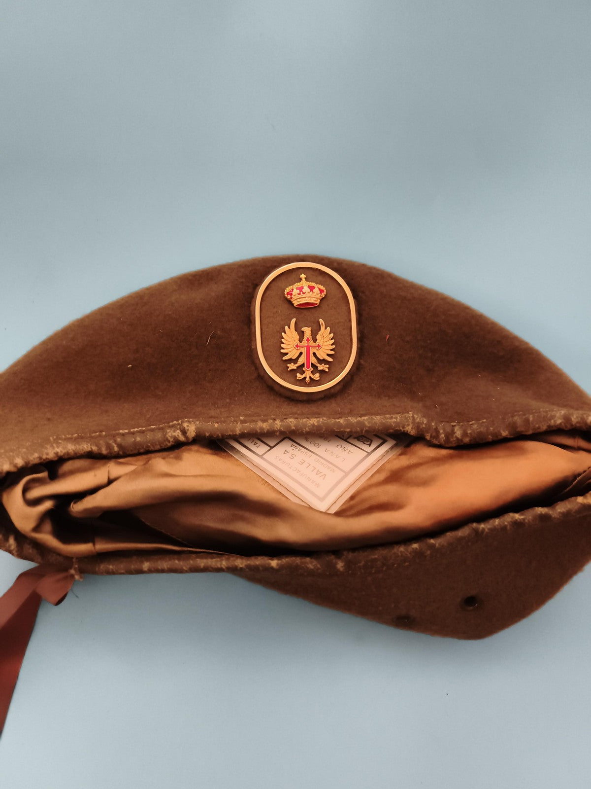 Béret militaire ancien marron insigne couronne aigle Espagne vintage armée