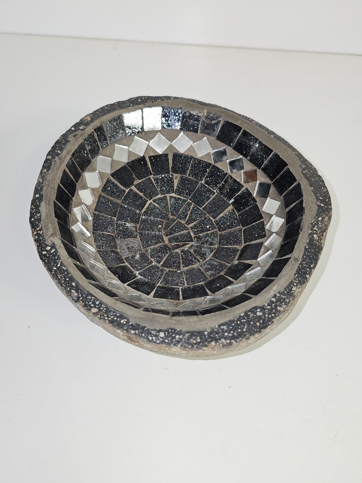 Coupe vide-poches vintage en pierre naturelle sculptée, mosaïque ancienne déco