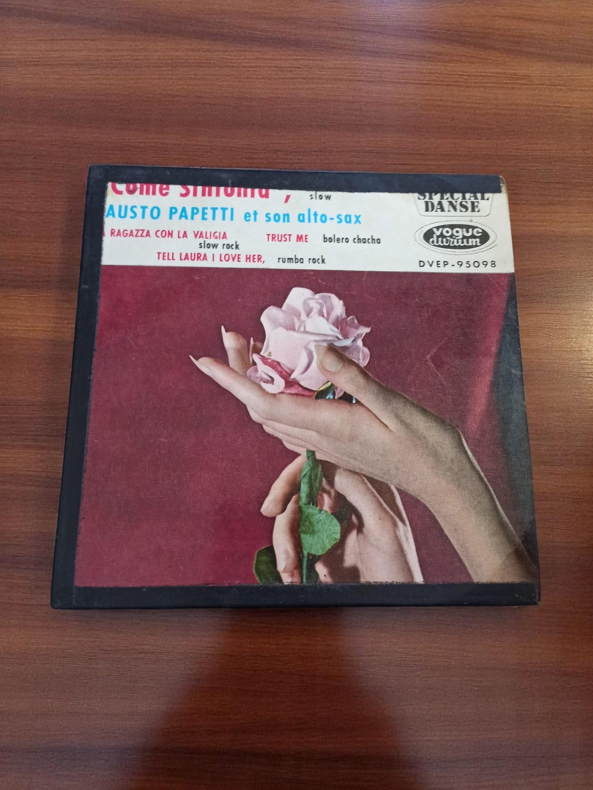 Vinyle 45 tours Austo Papetti Vogue Duvrium vintage pochette rose années 60