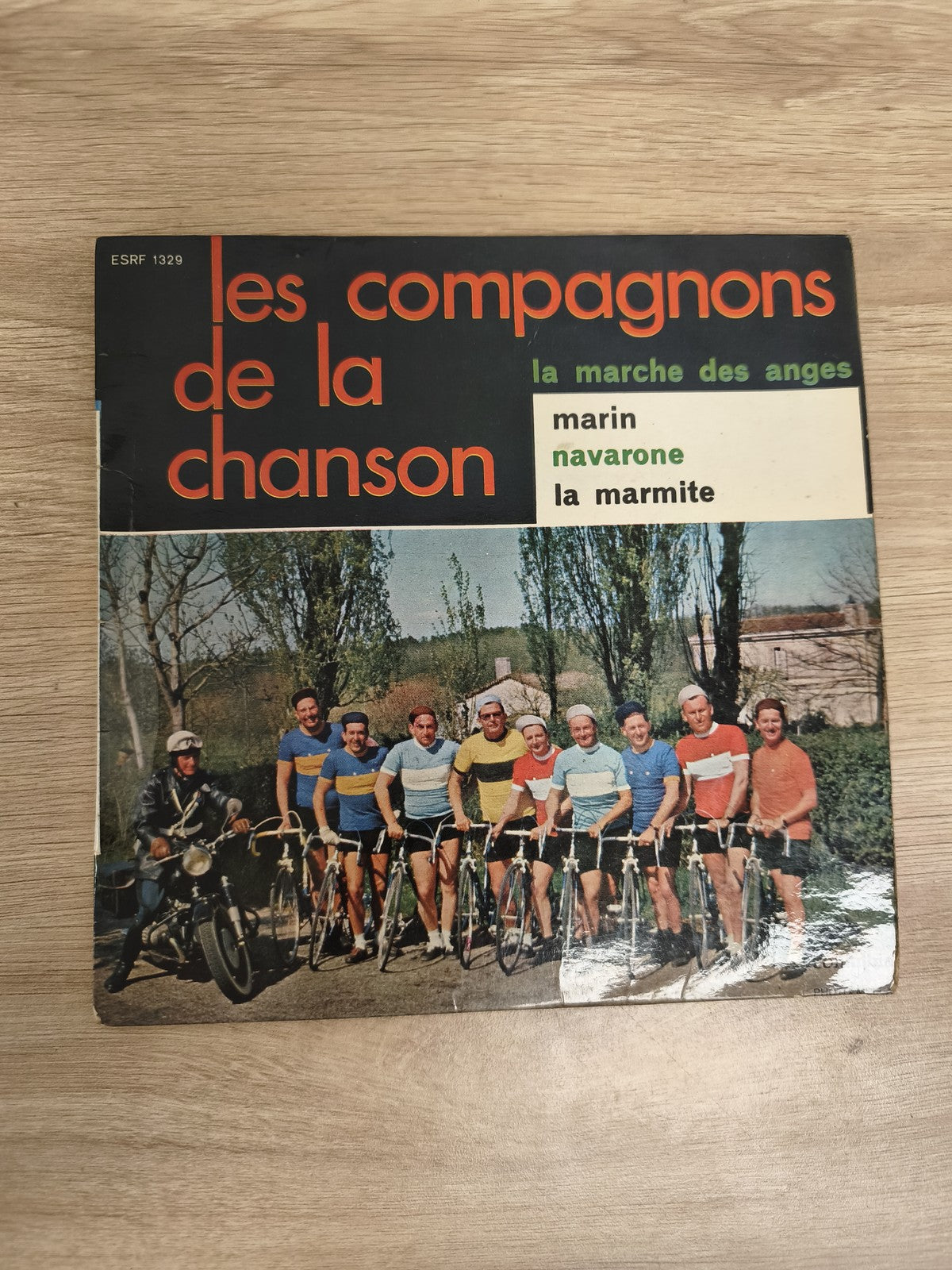 Vinyle 45T Les Compagnons de la Chanson pochette cyclistes 4 titres ESRF 1329