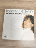 Vinyle 45T Barbra Streisand Woman In Love pochette écriture visible CBS 8966