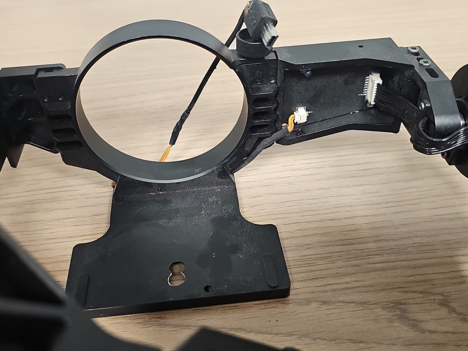 Gimbal Zenmuse pour drone carbone avec GoPro et module Futaba