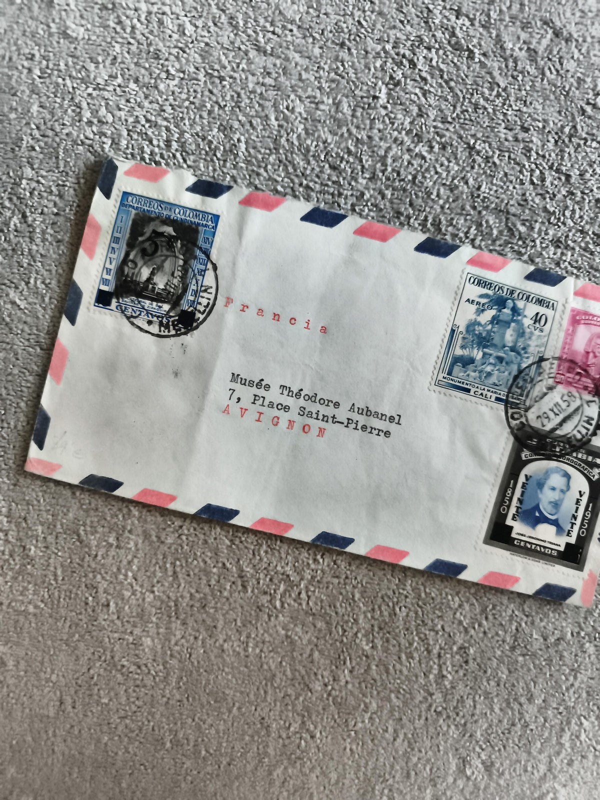 Lettre affranchie Colombie 1950, 3 timbres, avion rouge bleu, Philatélie