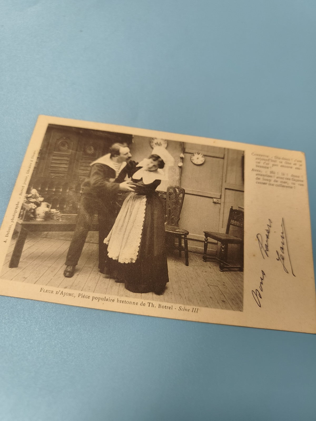 Carte postale ancienne Fleur d'Ajonc scène bretonne Th. Botrel signée