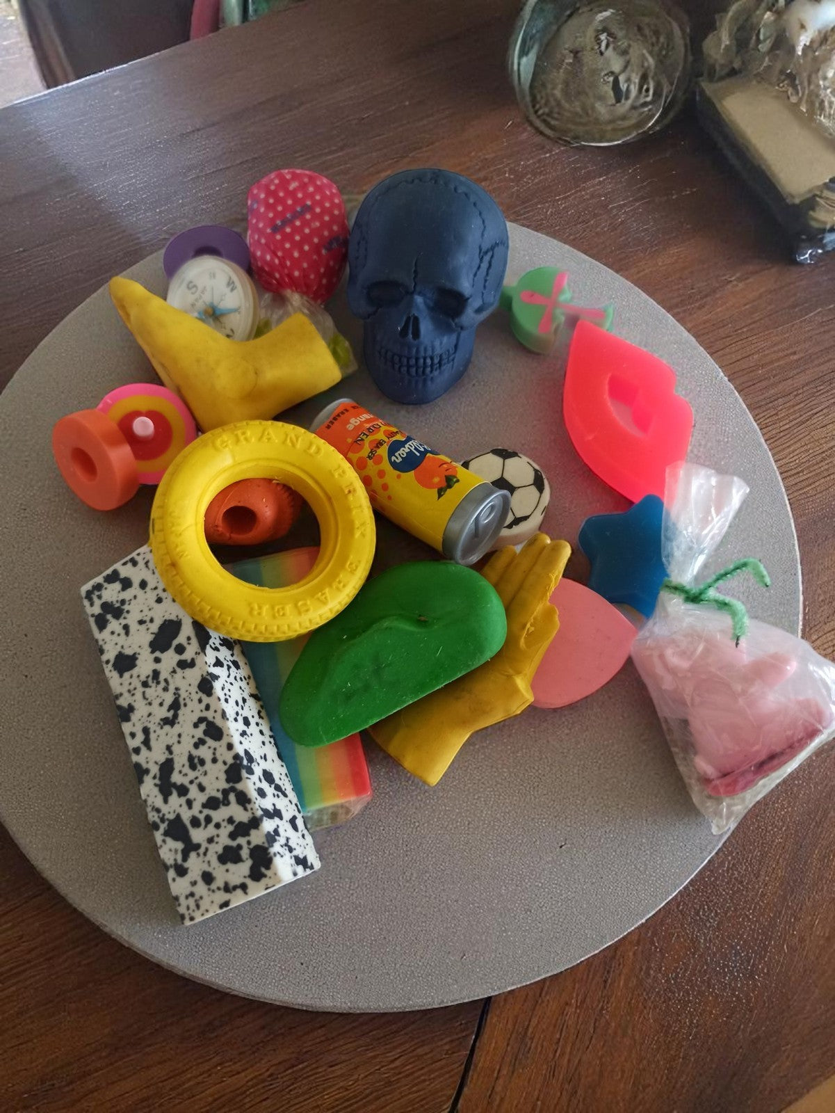 Lot gommes fantaisie vintage années 50/60 formes variées rétro ancien