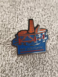 Pin's vintage Elf Aquitaine plateforme pétrolière bleu rouge ancien badge (Ref 4