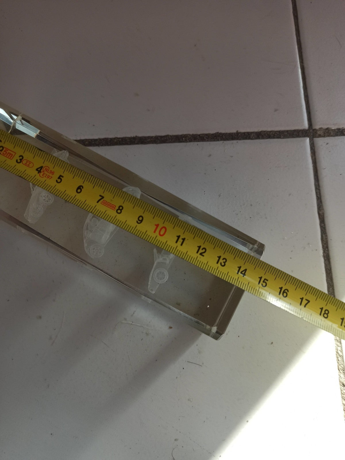 Cube cristal gravé voitures anciennes, objet déco vintage rétro rare
