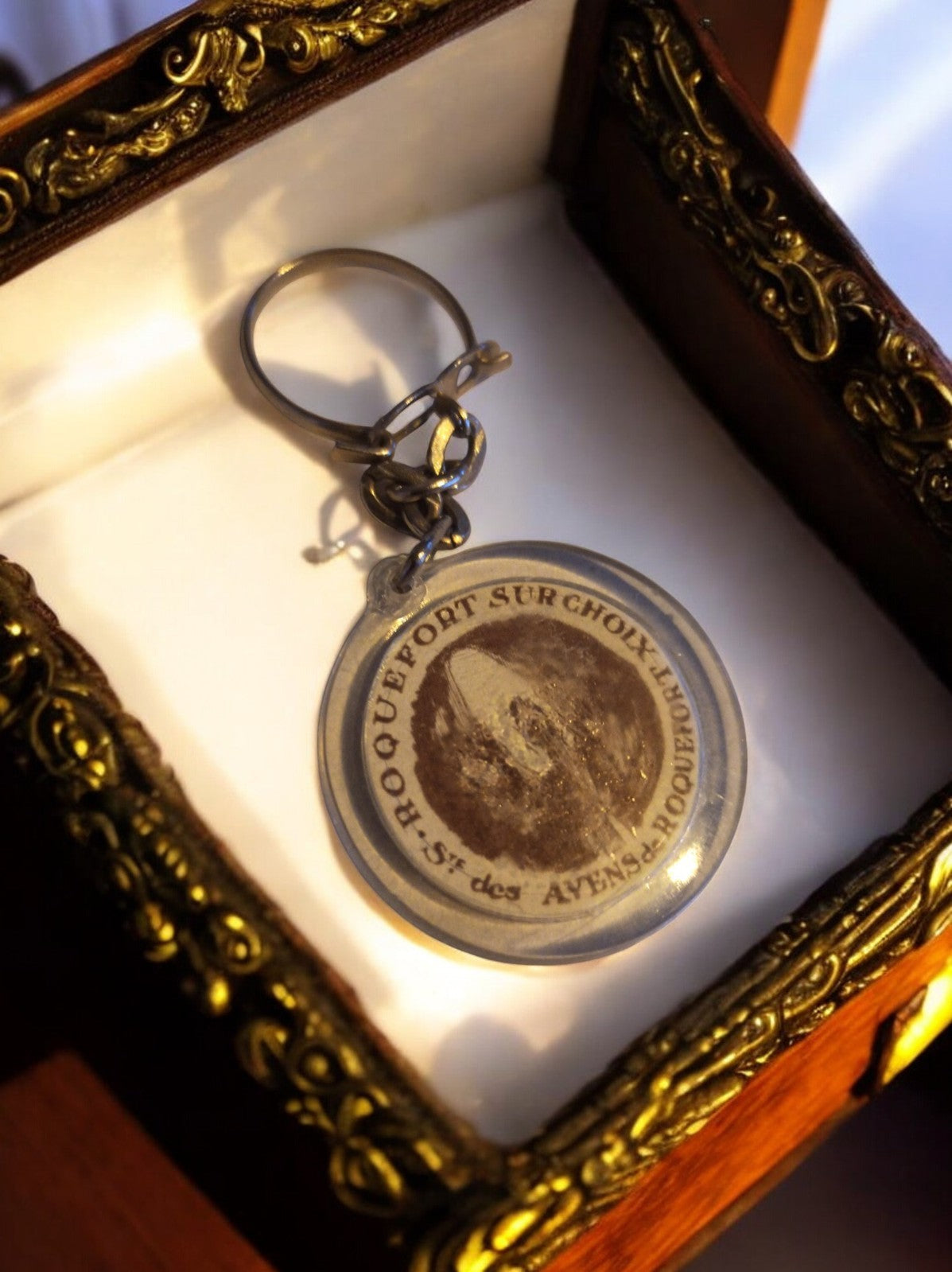 Porte-clés publicitaire vintage métal Roquefort rond ancien collection fromage