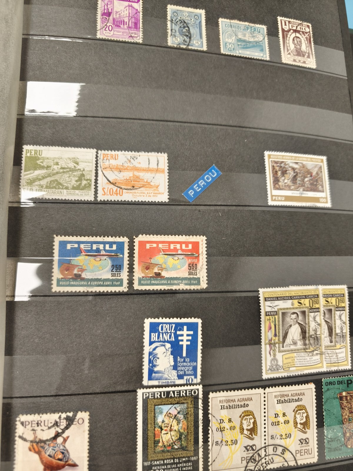 Lot anciens timbres oblitérés Pérou philatélie collection, motifs variés