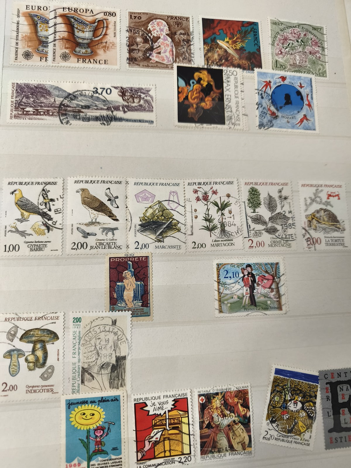 Lot ancien timbres oblitérés France thèmes variés oiseaux fleurs art vintage