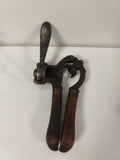 Ancien outil de sertissage manuel à poignées bois vintage collection