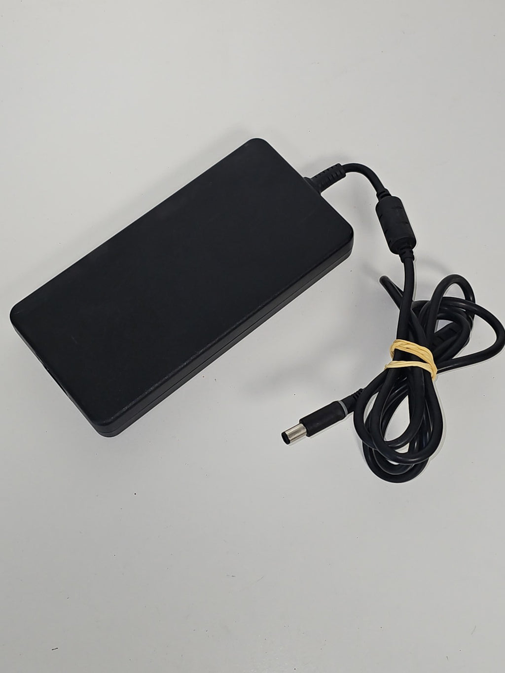 Chargeur secteur Dell GA240PE1-00 240W alimentation PC portable authentique