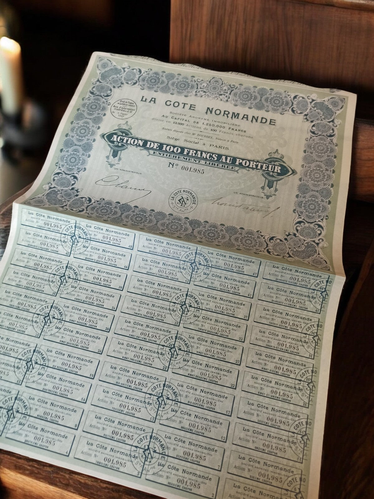 Action de 100 francs La Côte Normande 1920s document financier ancien vintage