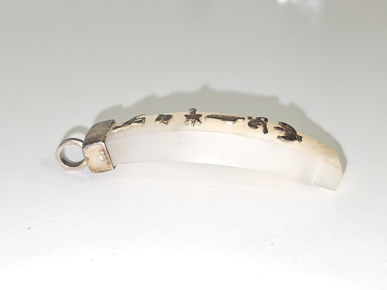 Pendentif vintage ancien en nacre et argent, bijou rétro collection ou cadeau