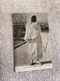 CPA Femme Arabe Costume de Ville 1918 ND Phot. signée photo carte postale