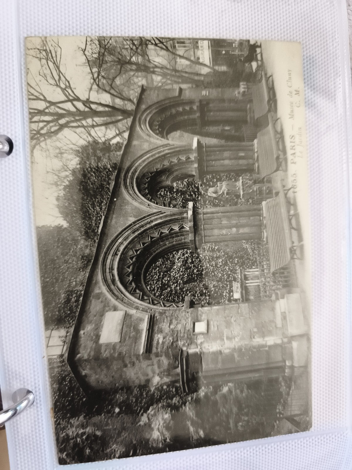 Carte postale CPA Paris Musée de Cluny La Façade gothique