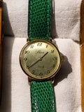 Montre femme Slava vintage quartz cadran doré bracelet vert élégant rétro