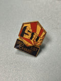 Vintage pin's Sud Est Chimie émaillé, badge ancien, couleurs rouge et jaune