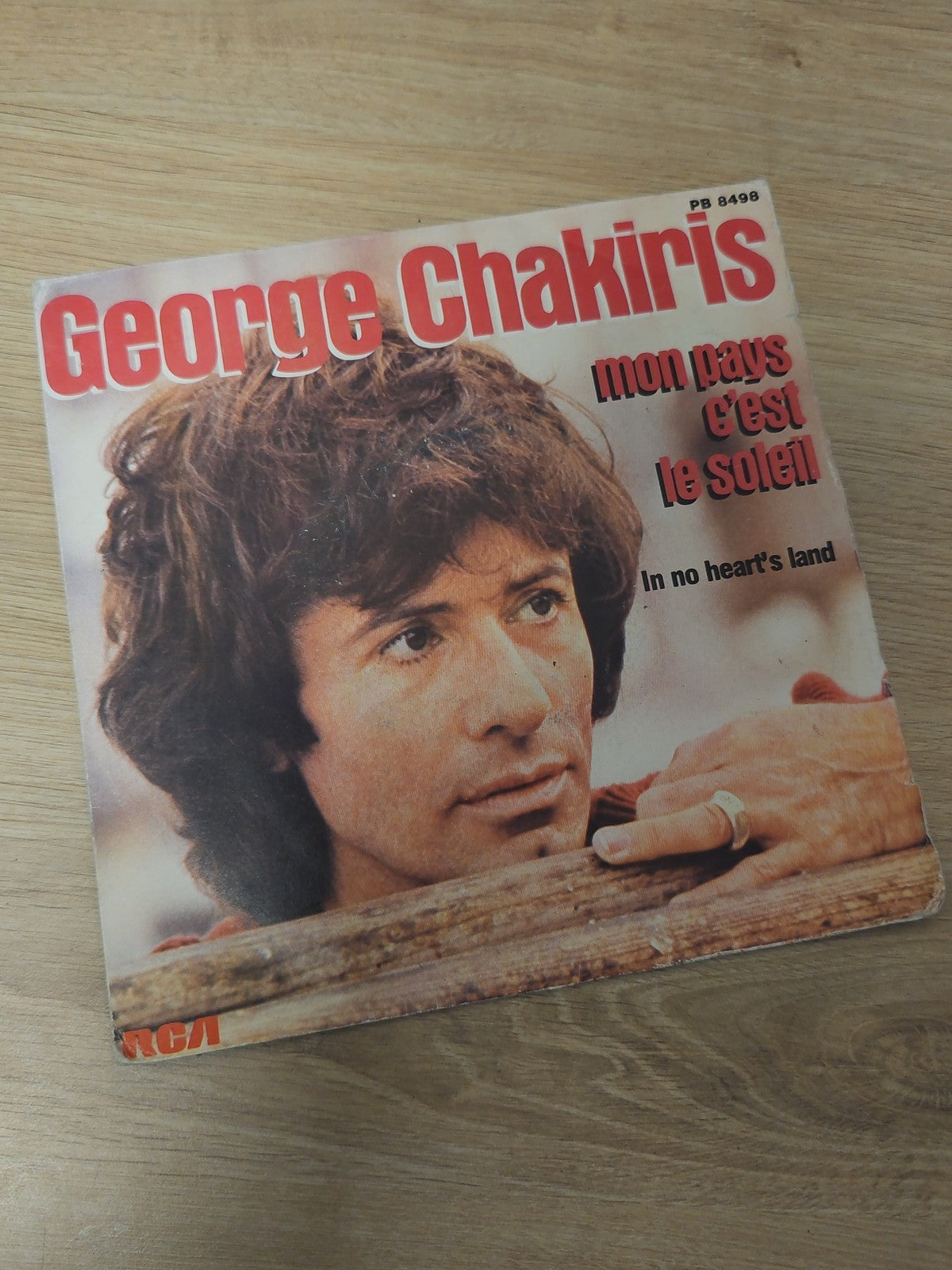 Vintage 45 tours ancien disque vinyle George Chakiris rétro collection musique