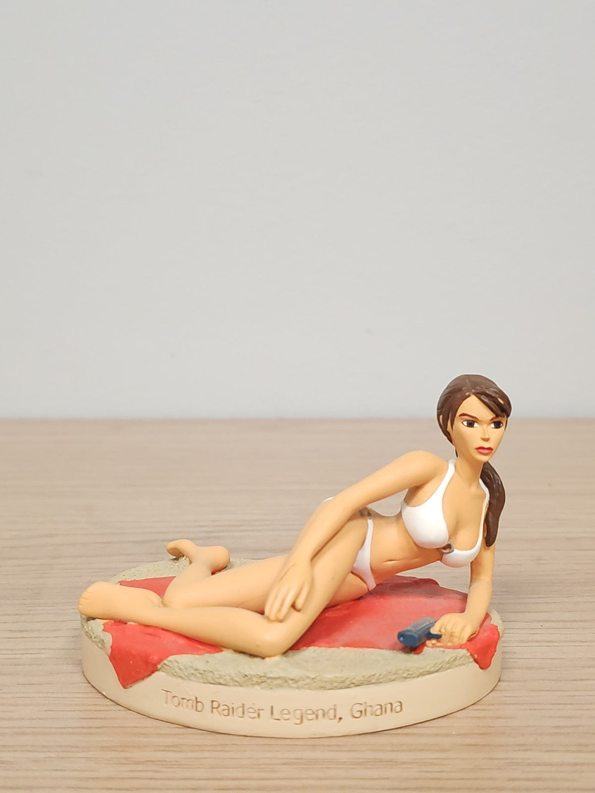Figurine Tomb Raider Lara Croft Atlas - Héros Jeux Vidéo - Décor Jeu ou Bureau