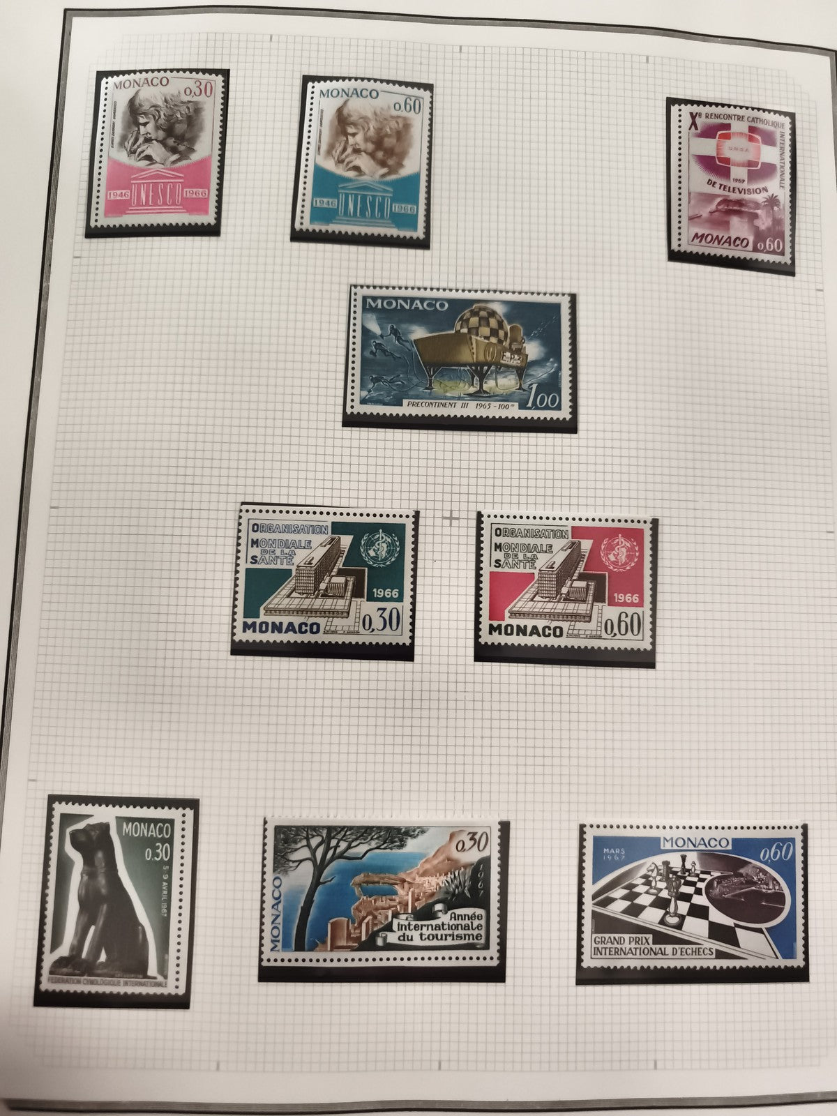 Timbres Monaco thématiques UNESCO santé tourisme échecs 1960s philatélie
