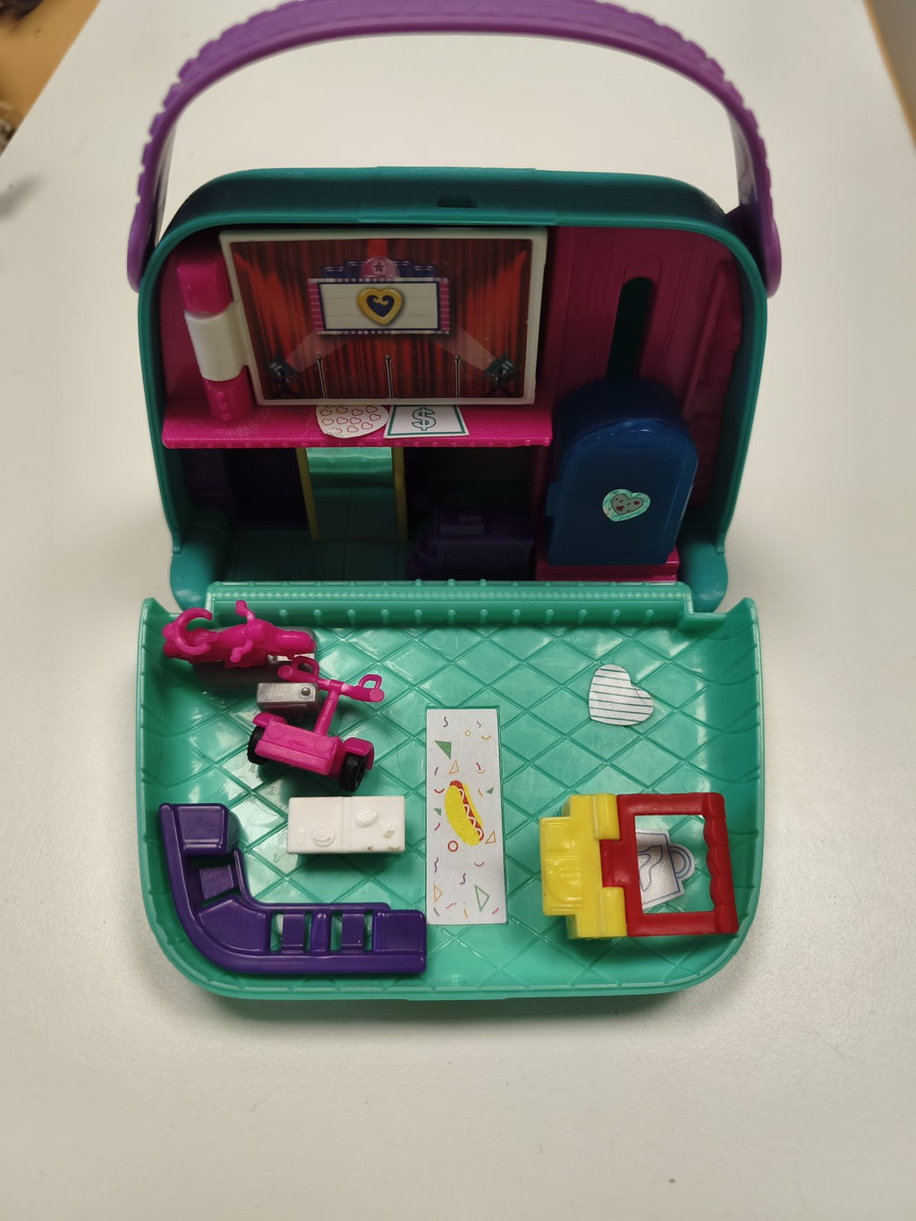 Polly Pocket GCJ86 Coffret Univers Sac à Boutiques avec Accessoires d?Origine