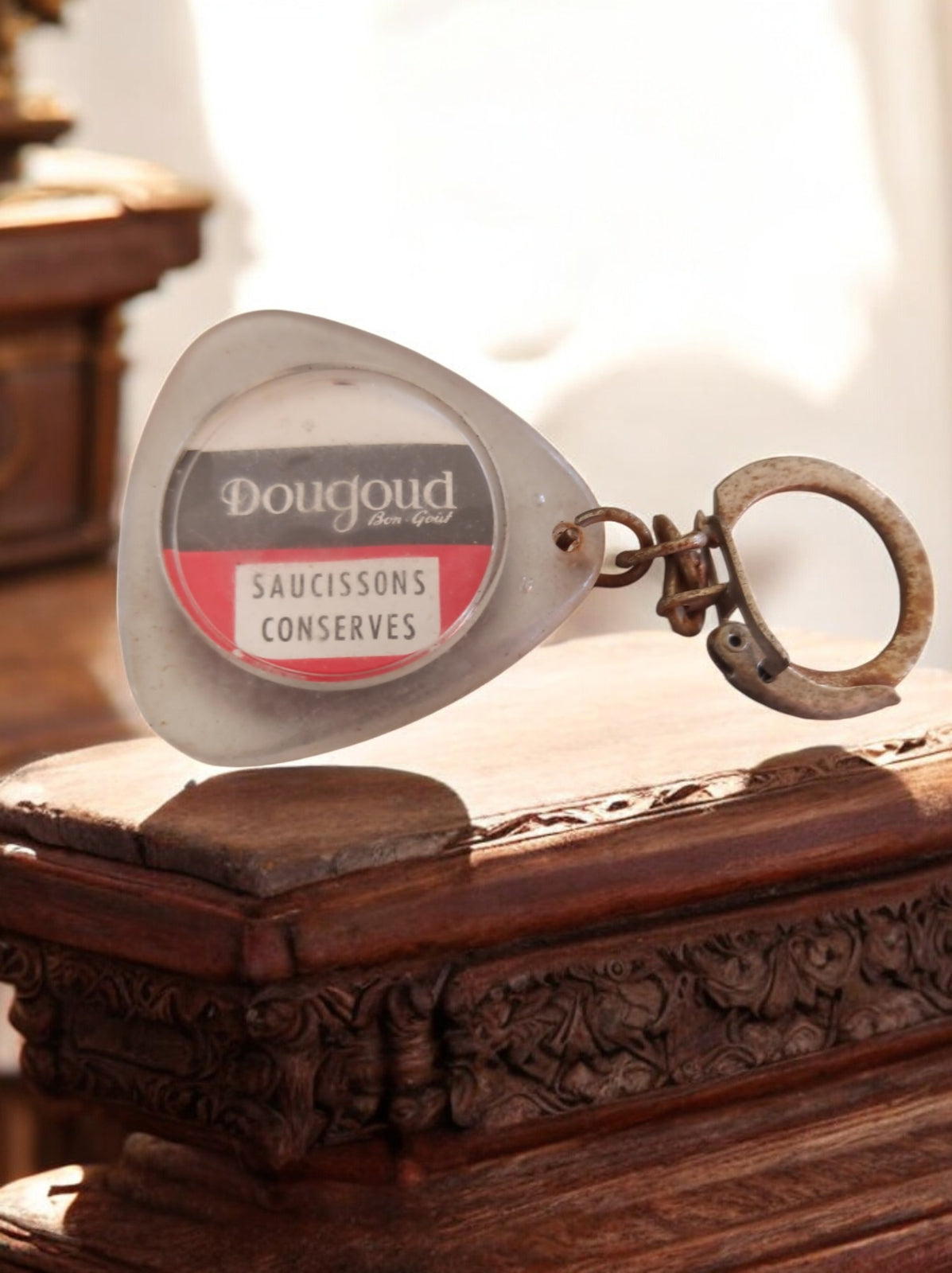 Porte-clés vintage publicitaire Saucissons Dougoud