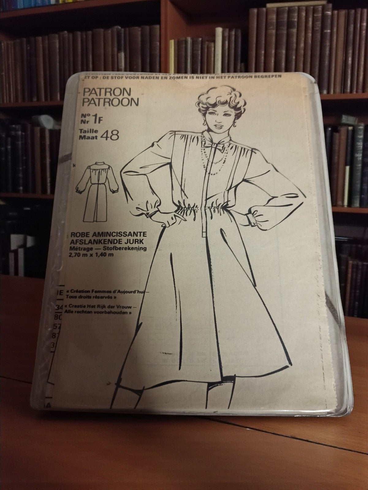 Patron de couture vintage robe femme taille 48 ancien rétro années 70