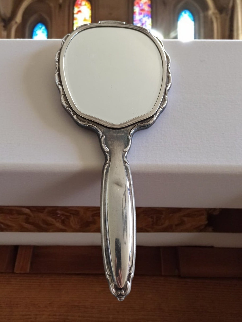 Miroir à main vintage début XXe, style Art Nouveau, finition argentée