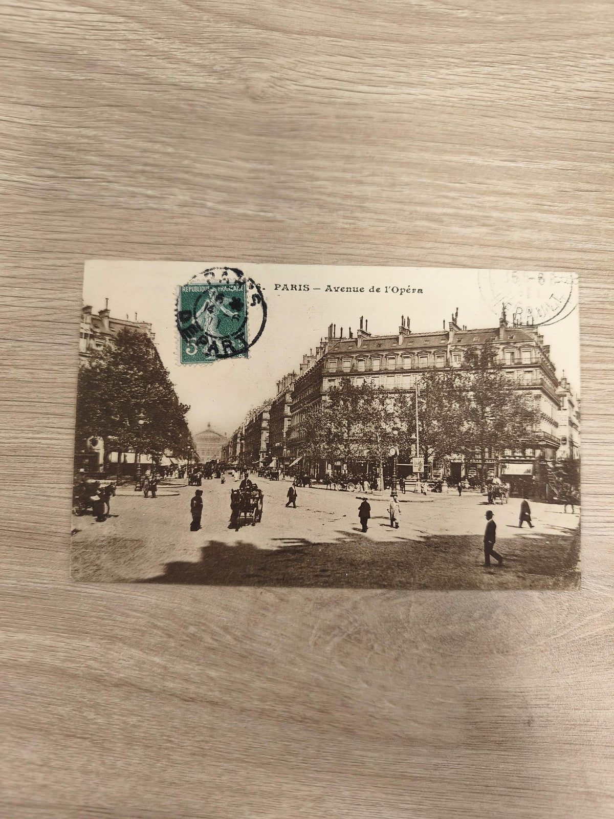 Ancienne carte postale Paris Avenue de l?Opéra timbrée noir et blanc vintage