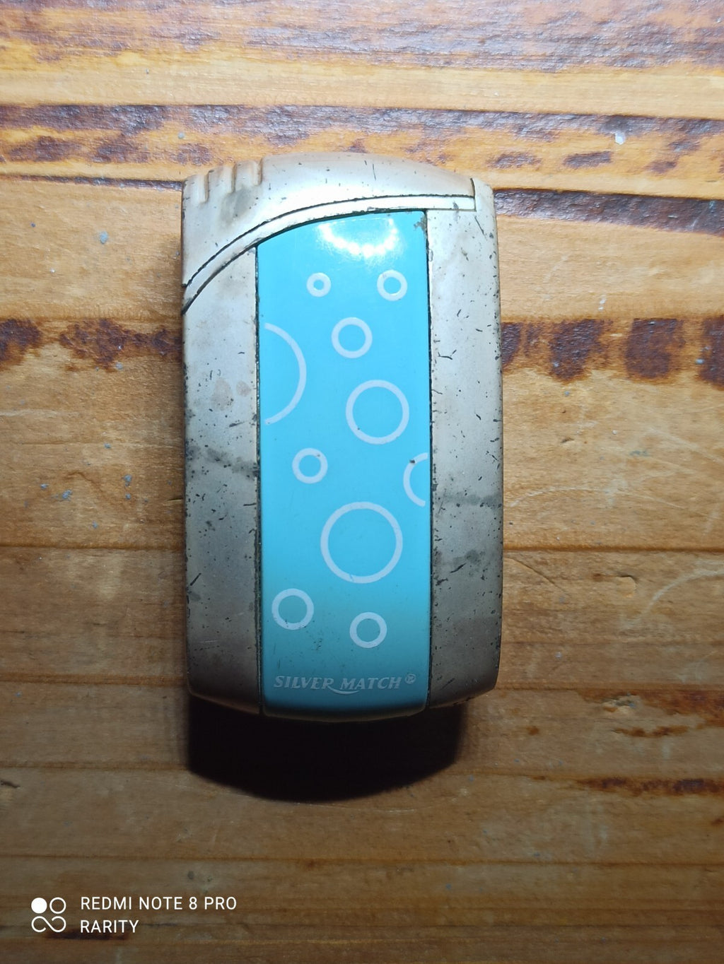 Briquet Silver Match vintage rétro bleu à motifs bulles rechargeable