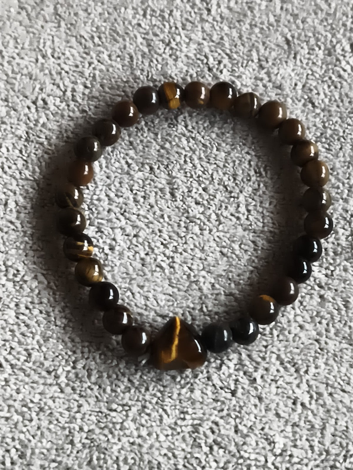 Bracelet perles œil de tigre pierre naturelle cœur marron élastique
