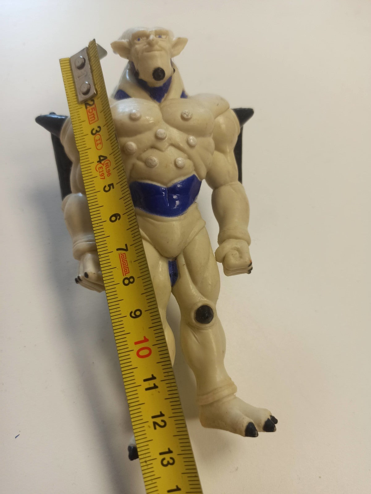 Figurine vintage Dragon Ball GT Baby mutant rétro jouet ancien couleur beige ble