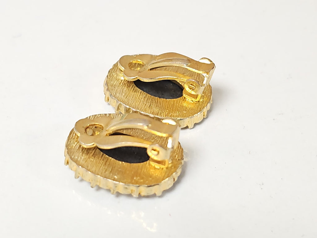 Paar Vintage-Ohrringe, antik, retro, Damenschmuck, Sammlerstück