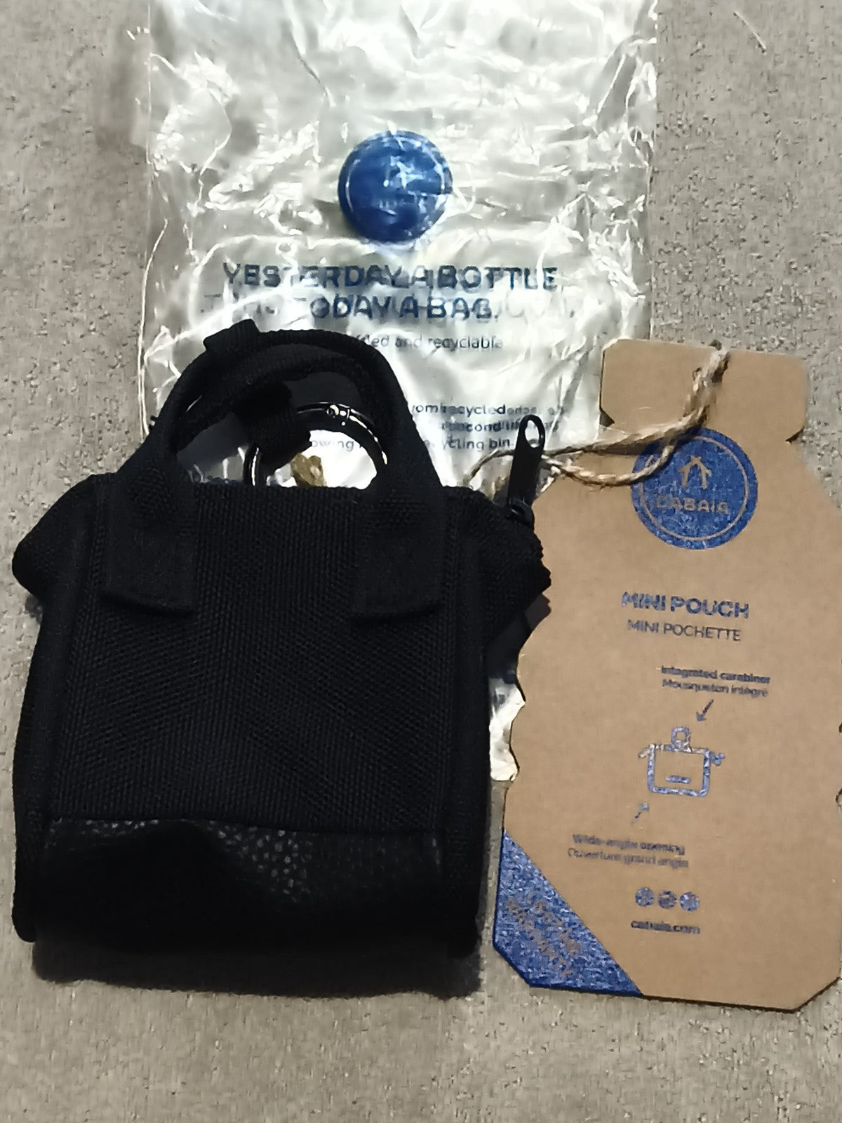 Mini pochette noire Cabaia mini pouch avec mousqueton neuf